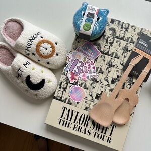 BRAND NEW Complete Eras Tour Box cozy girl set